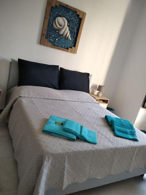 Dimora Cutelli Apartment Catania Bagian luar foto