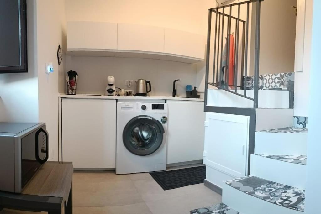 Dimora Cutelli Apartment Catania Bagian luar foto