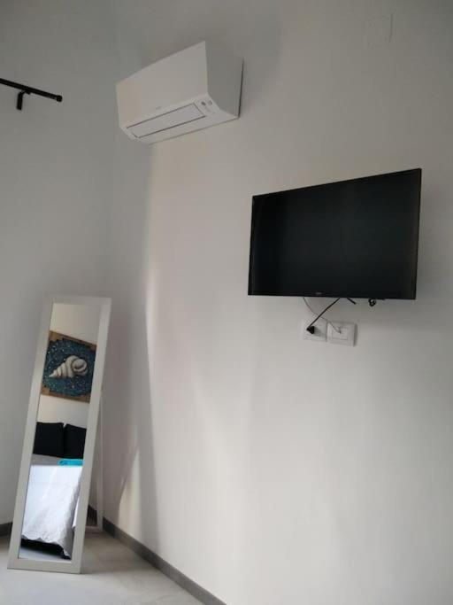 Dimora Cutelli Apartment Catania Bagian luar foto