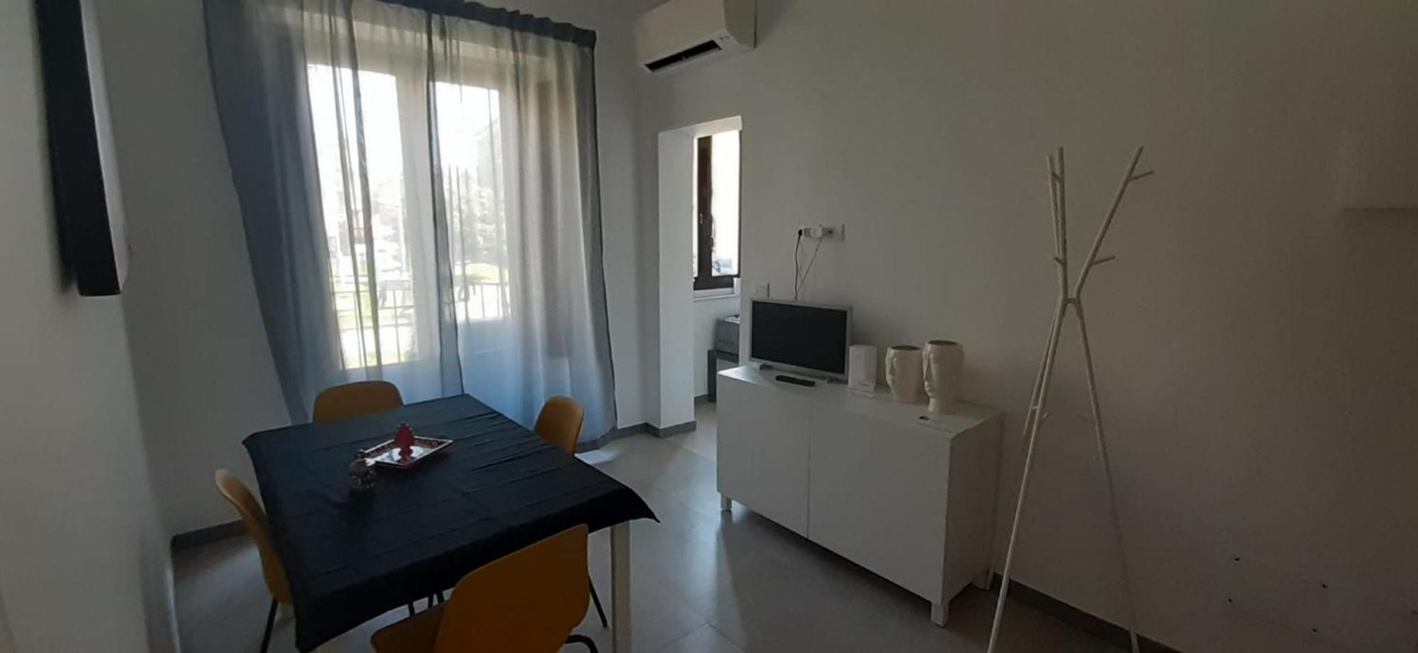 Dimora Cutelli Apartment Catania Bagian luar foto